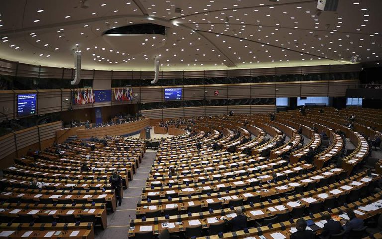 Ευρωκοινοβούλιο: Ψήφισμα κατά του «βέτο» στις ενταξιακές διαπραγματεύσεις με Βόρεια Μακεδονία και Αλβανία