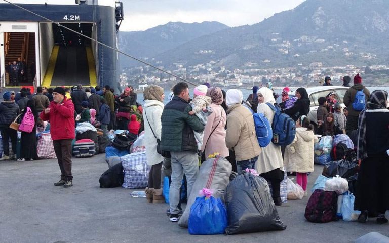 Μεταναστευτικό: Μήνυμα Κομισιόν προς Αθήνα για επιτάχυνση δράσεων