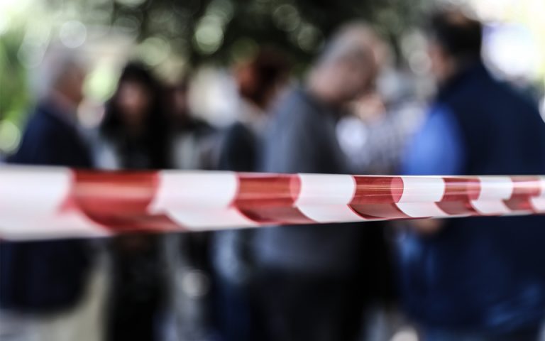Αιματηρή συμπλοκή στην Κρήτη – Συνελήφθη η πρώην σύζυγος του θύματος