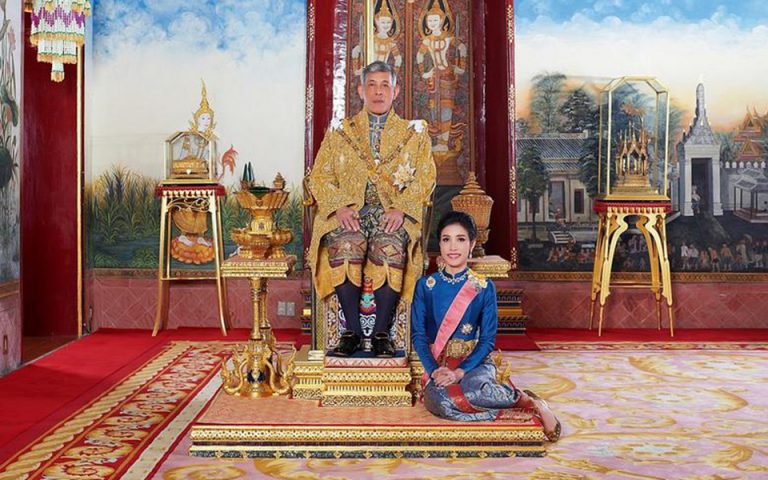 Σε δυσμένεια έπεσε η βασιλική ερωμένη της Ταϋλάνδης
