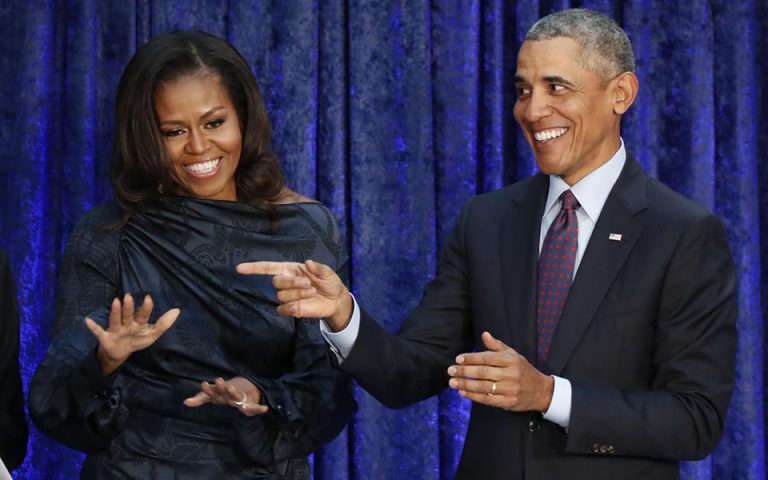 Τα τρυφερά μηνύματα Μπαράκ και Μισέλ Ομπάμα για τα 27 χρόνια γάμου τους (φωτογραφίες)