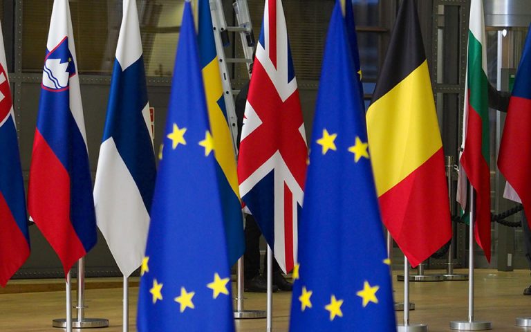 Βρυξέλλες για Brexit: Πρώτα θα ψηφίσει η Βουλή των Κοινοτήτων και μετά το Ευρωκοινοβούλιο