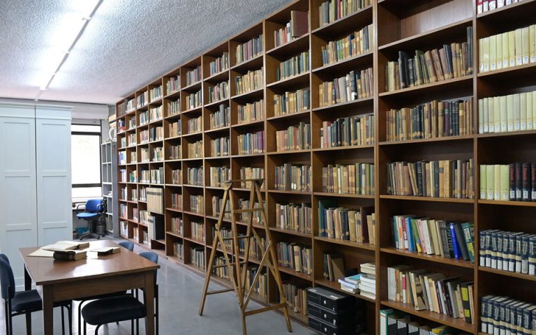 Εντεκα μεγάλες βιβλιοθήκες στις σχολές του ΑΠΘ από την ενοποίηση 45 τμηματικών