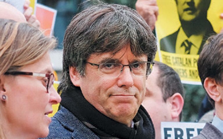 Πολιτικό το θέμα της Καταλωνίας, λέει ο Μπορέλ