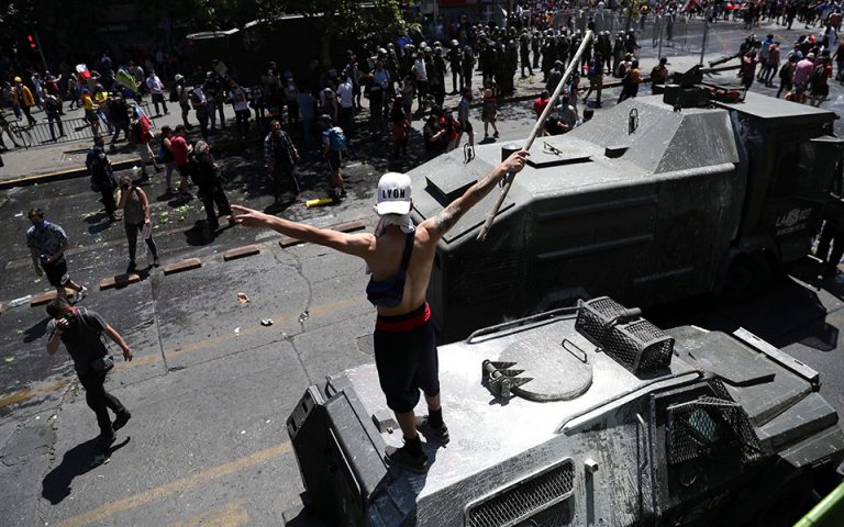 Χιλή: Ο στρατός στους δρόμους για πρώτη φορά από την δικτατορία του Πινοσέτ