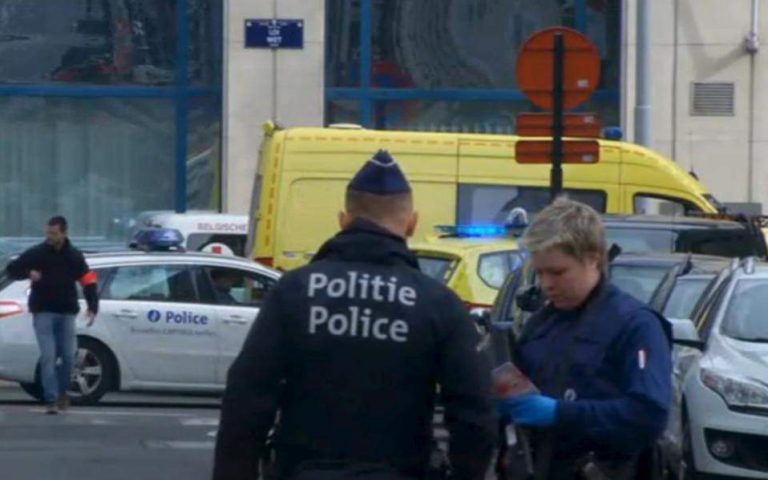 Βέλγιο: Η αστυνομία βρήκε δώδεκα μετανάστες ζωντανούς σε φορτηγό ψυγείο