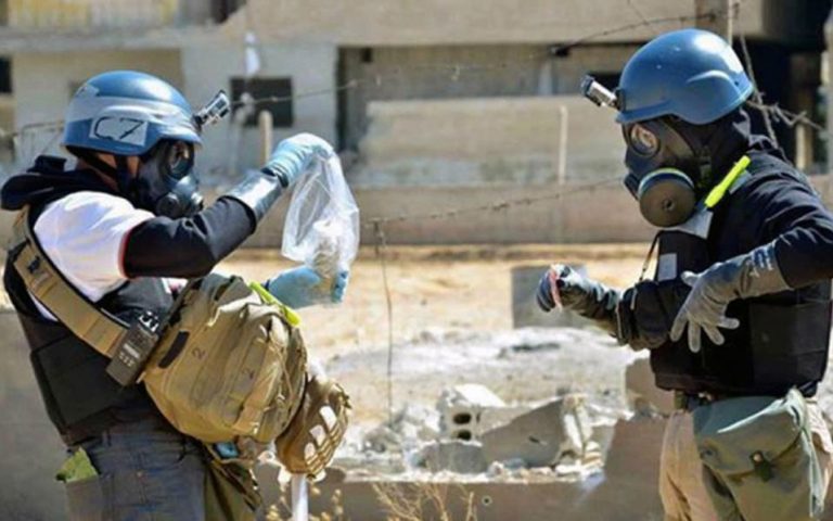 Οι ΗΠΑ κατηγορούν τη Ρωσία ότι καλύπτει τις επιθέσεις με χημικά όπλα στη Συρία