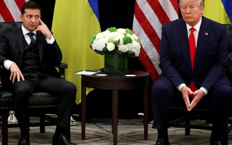 Νέα κατάθεση αποκαλύπτει την απόπειρα Τραμπ να εκβιάσει την Ουκρανία