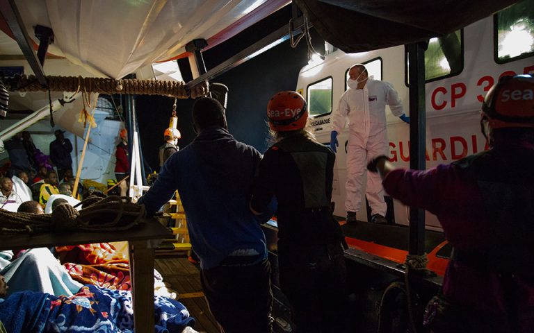 «Ευρωπαϊκή λύση» και για τους μετανάστες του πλοίου Alan Kurdi