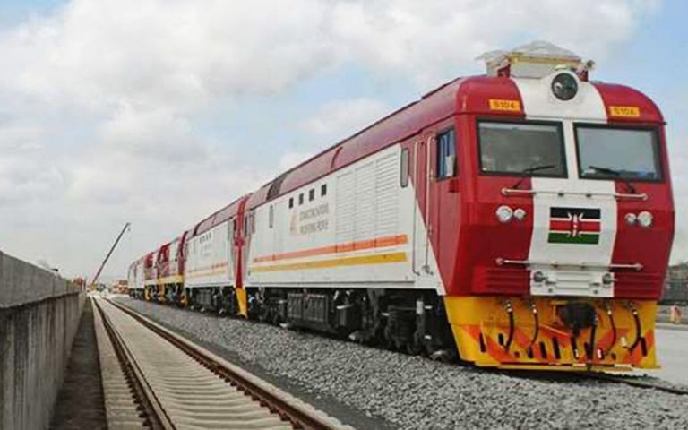 Υποχρεωτικά με τρένο η μεταφορά προϊόντων για Κενυάτες εισαγωγείς