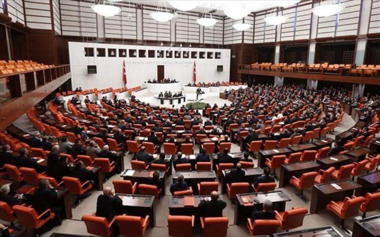 Η τουρκική εθνοσυνέλευση καταδικάζει την αναγνώριση από το Κογκρέσο της γενοκτονίας των Αρμενίων