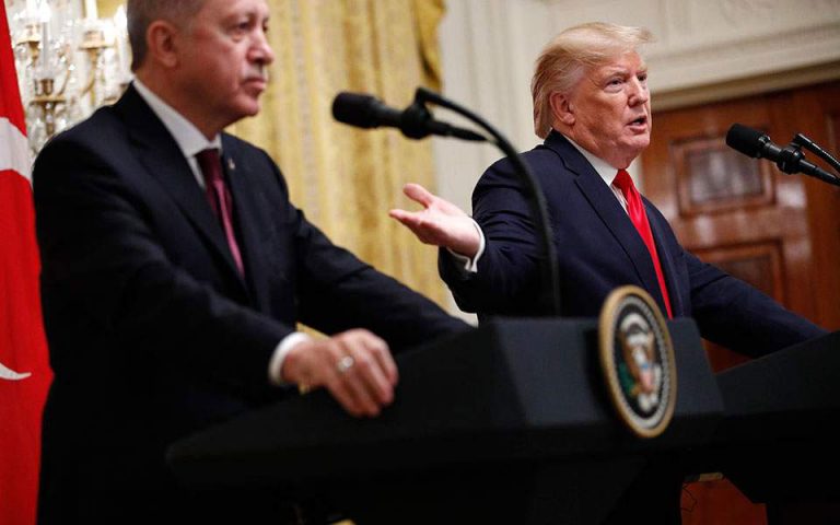 Η εκπλήρωση των νατοϊκών δεσμεύσεων της Τουρκίας απασχόλησε τη συνάντηση Τραμπ – Ερντογάν