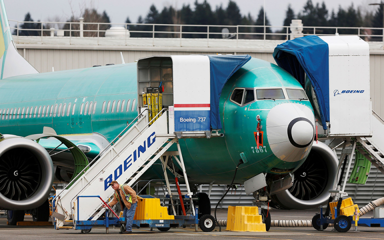 Η Boeing αναστέλλει την παραγωγή του 737 MAX