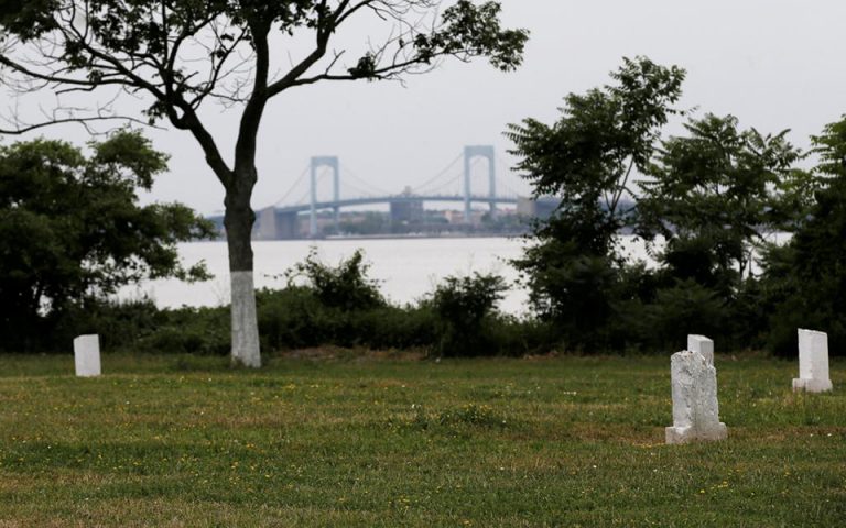 Ανοίγει για το κοινό το απαγορευμένο «νησί των νεκρών» στη Νέα Υόρκη (βίντεο – φωτογραφίες)