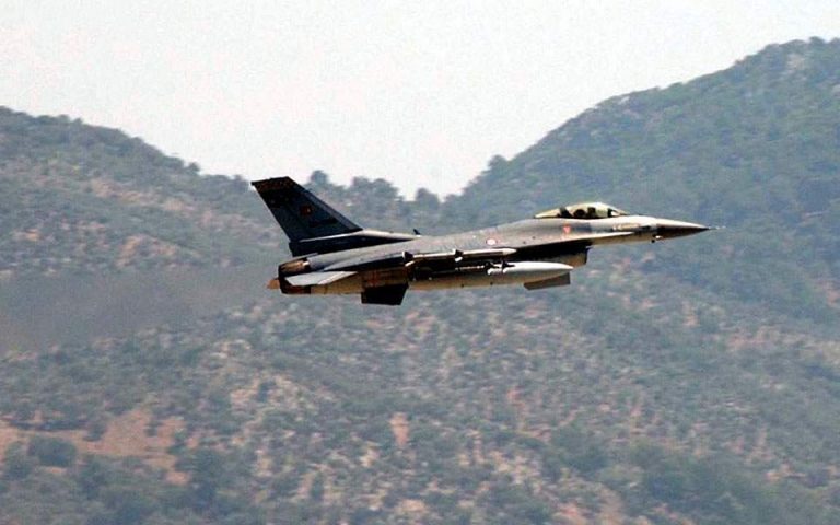 Υπερπτήση τουρκικών F-16 πάνω από τους Καλόγερους