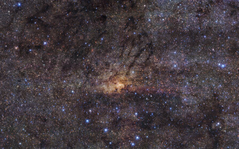 Ο γαλαξίας μας έχει μάζα όσο 890 δισεκατομμύρια ήλιοι, σύμφωνα με νέα μέτρηση