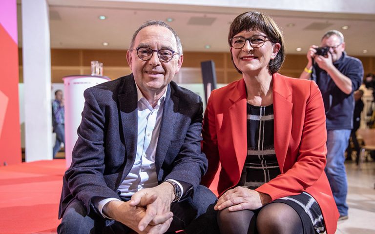 H αριστερή στροφή του SPD απειλεί τον μεγάλο συνασπισμό