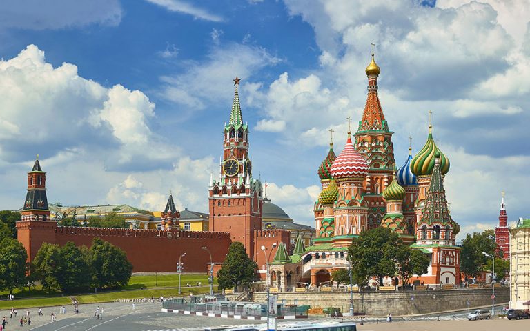 Η Μόσχα απαγορεύει την είσοδο σε δύο κορυφαίους αξιωματούχους της ΕΕ