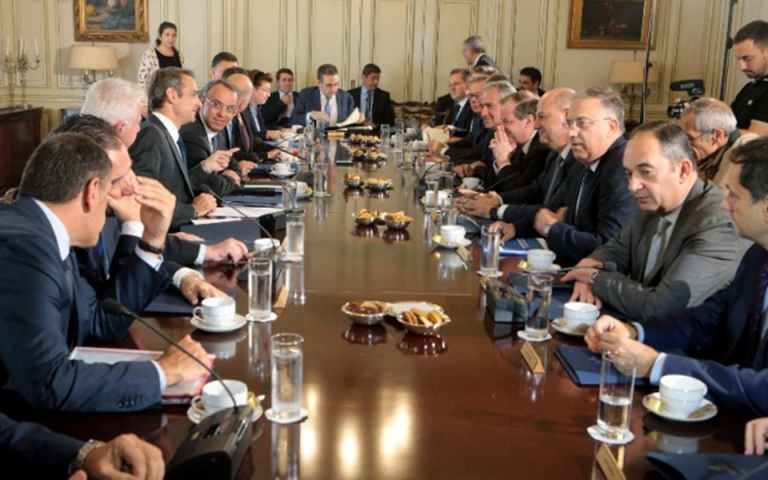 Συνεδρίαση του υπουργικού συμβουλίου υπό τον Κυρ. Μητσοτάκη