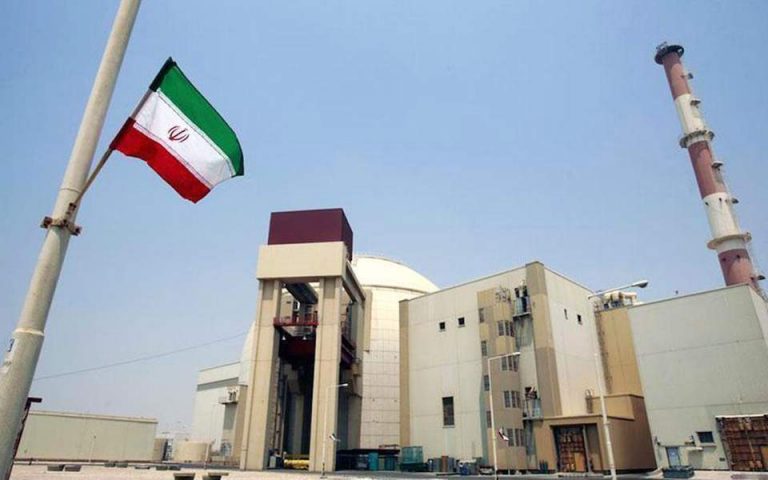 Η Τεχεράνη πρέπει να τηρήσει την πυρηνική συμφωνία διαμηνύουν Τζόνσον και Ερντογάν