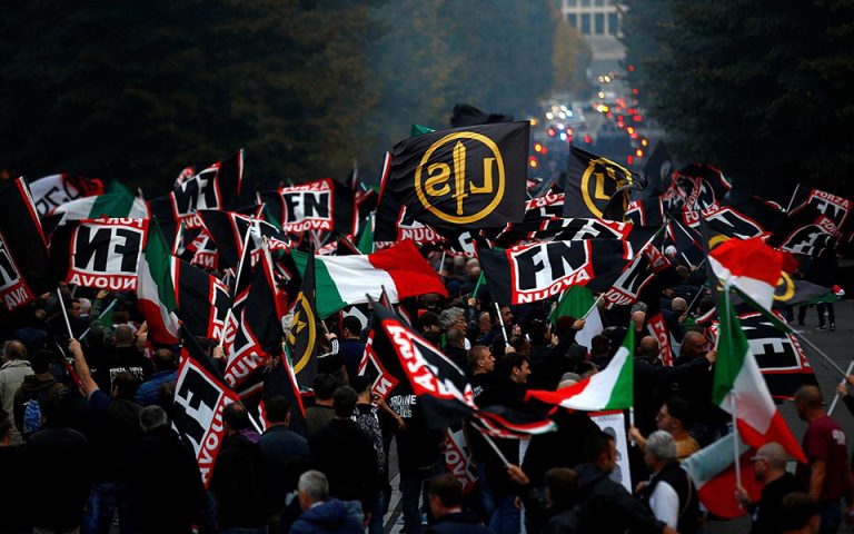 Ενας στους πέντε Ιταλούς θεωρεί τον Μουσολίνι «μεγάλο ηγέτη»