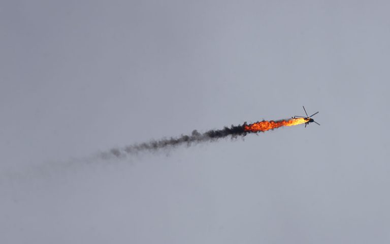 Ελικόπτερο της συριακής κυβέρνησης καταρρίφθηκε στην Ιντλίμπ