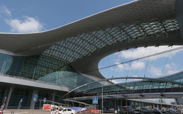 Ιδιωτικοποιείται πλήρως το αεροδρόμιο «Σερεμετίοβο» της Μόσχας