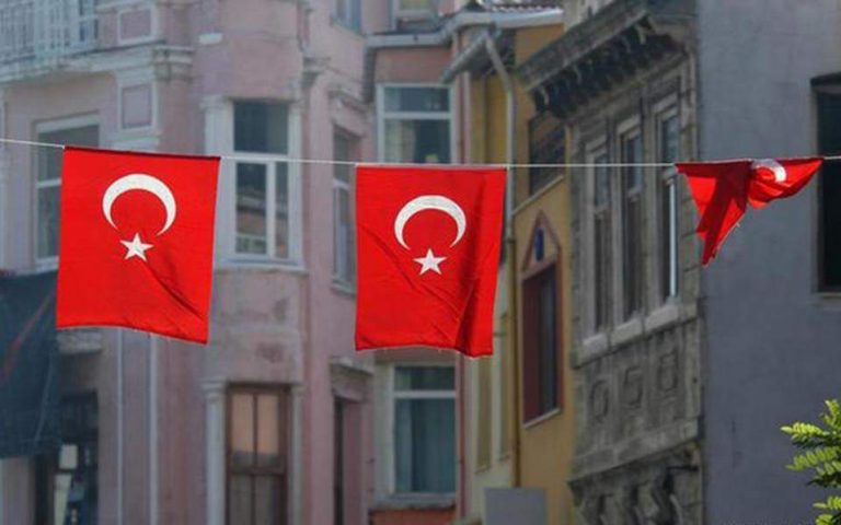 Τουρκία: Σύλληψη σχεδόν 700 προσώπων για δεσμούς με το δίκτυο του Γκιουλέν