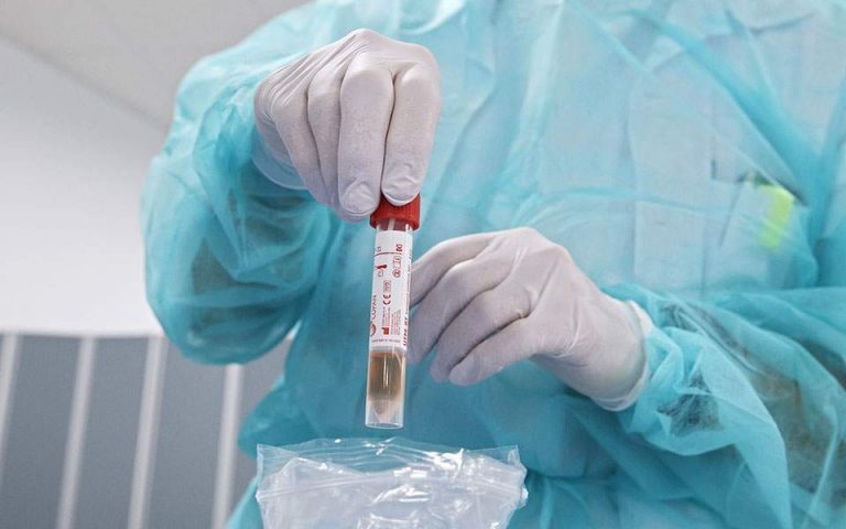 Κορωνοϊός: Ερευνες και δοκιμές με φάρμακο κατά πνευμονικής ίνωσης
