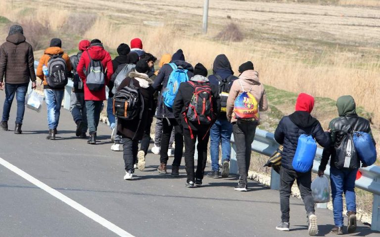 Κέα: μετακινήθηκαν στην ενδοχώρα 190 μετανάστες