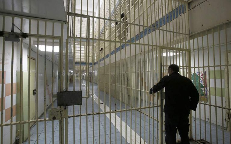 Αίτημα για λήψη μέτρων στις φυλακές νέων Αυλώνα