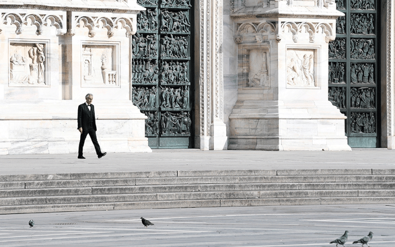 Ρεκόρ στο YouTube για τη συναυλία του Αντρέα Μποτσέλι στον άδειο καθεδρικό του Μιλάνου