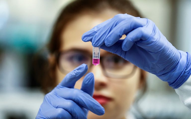 Αμερικανική εταιρεία ανέπτυξε νέο εμβόλιο – Μέσα Μαΐου οι δοκιμές