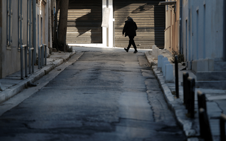 Στους 98 οι θάνατοι από κορωνοϊό στην Ελλάδα
