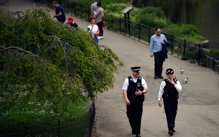 Βρετανία: Παράταση τουλάχιστον τριών εβδομάδων στο lockdown
