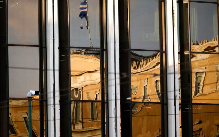 Ανάλυση: Αναδιάρθρωση της ελληνικής οικονομίας εν μέσω της πανδημίας