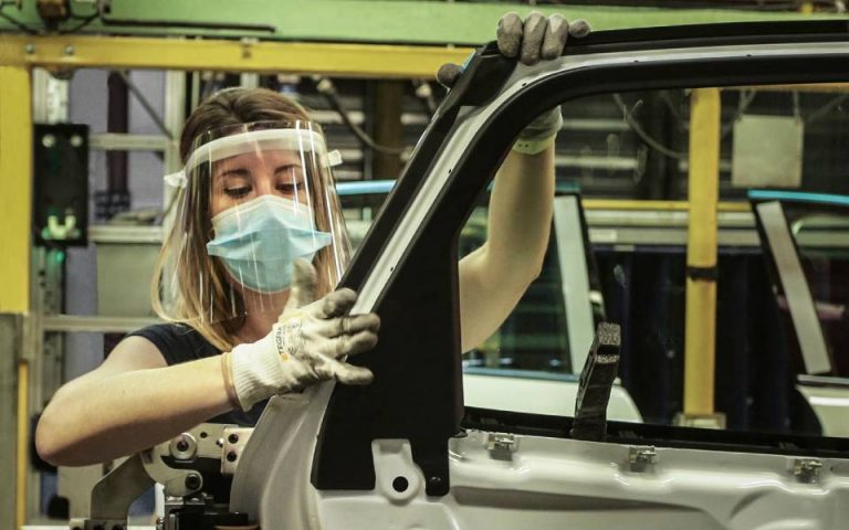 Οι γραμμές παραγωγής της Ford στην Ευρώπη ξεκίνησαν και πάλι τη λειτουργία τους