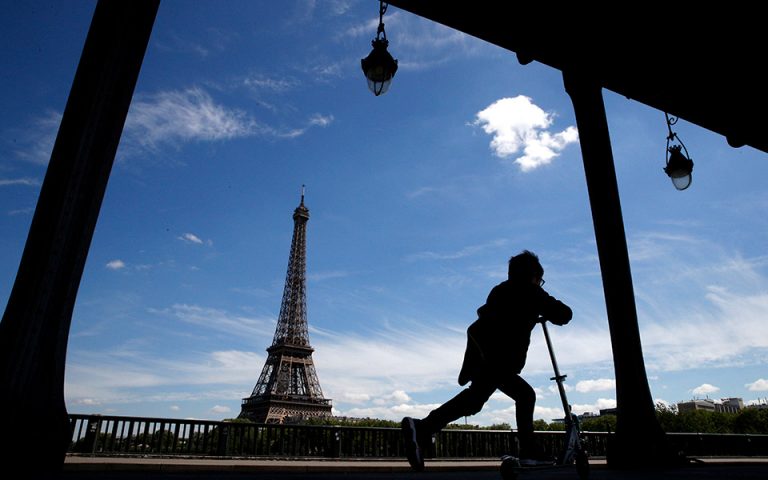 Οι αναγνώστες ταξιδεύουν: Στο Παρίσι