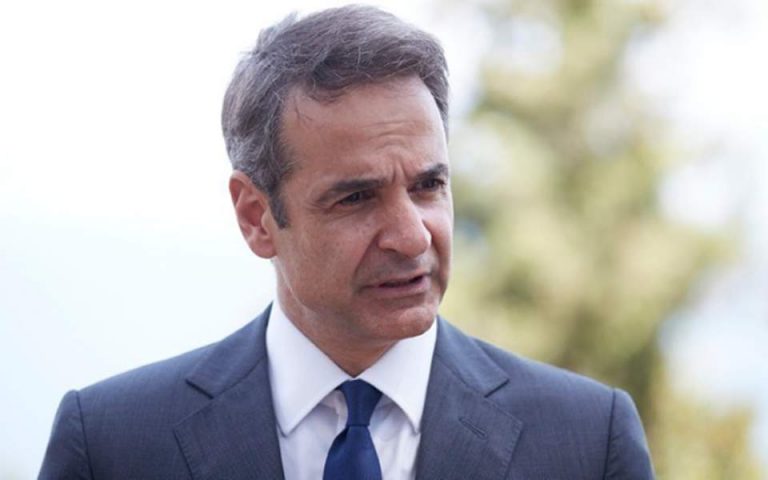 Στην Κρήτη για το μνημόσυνο του Κωνσταντίνου Μητσοτάκη ο πρωθυπουργός