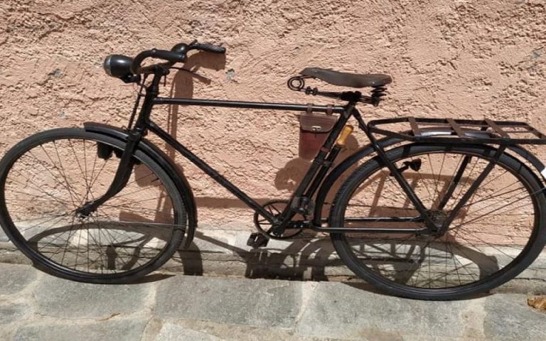 Λάτρης της Ιστορίας ανακάλυψε στη Θεσσαλονίκη σπάνιο ποδήλατο της Βέρμαχτ (φωτογραφίες)