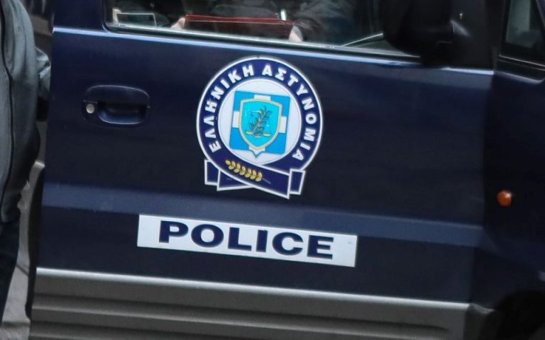 Εντοπίστηκε κλεμμένο αυτοκίνητο με ναρκωτικά στη Γλυφάδα
