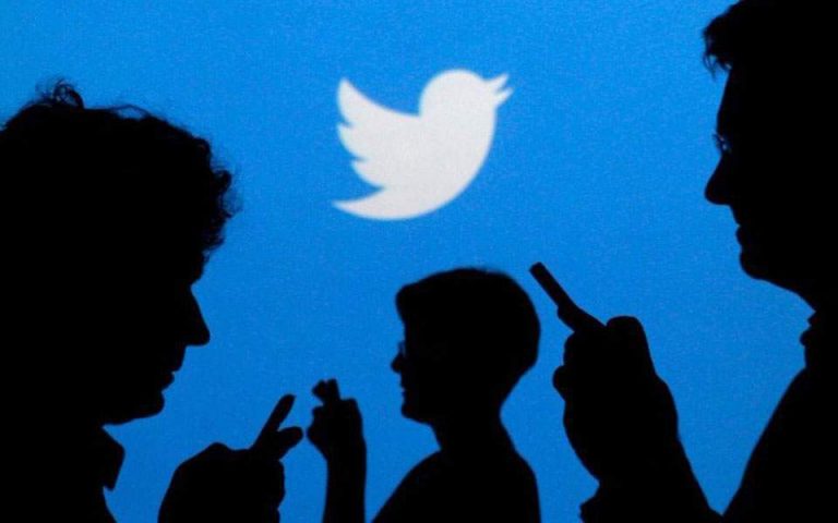 Το Twitter αφαιρεί λογαριασμούς  συνωμοσιολόγων