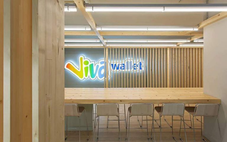 Πληρωμές μέσω Apple Pay από τη Viva Wallet