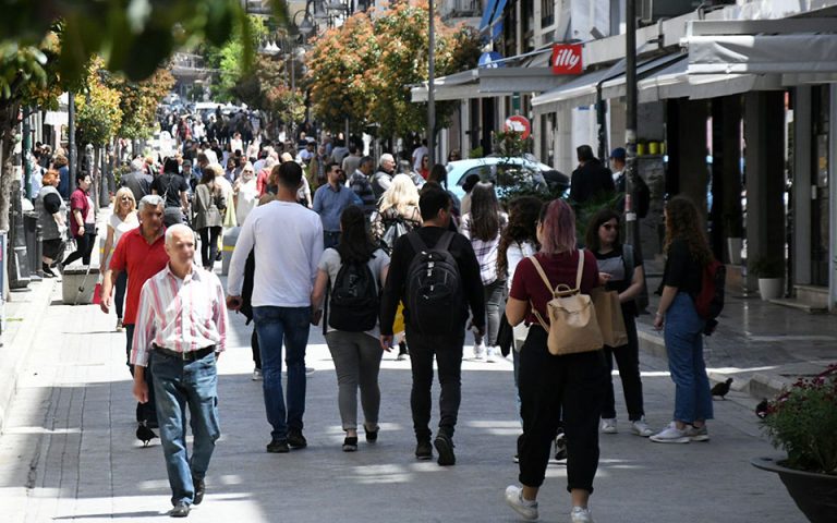 Απαισιόδοξοι 6 στους 10 Ελληνες για το μέλλον της οικονομίας λόγω κορωνοϊού