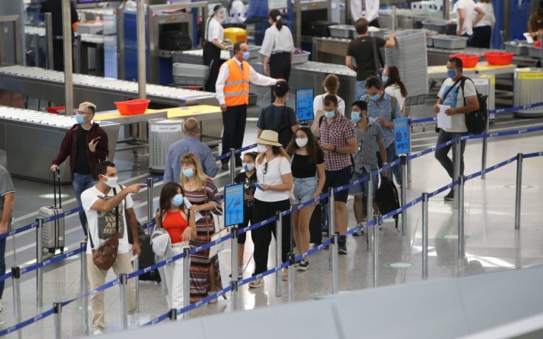 Κορωνοϊός: 31 νέα κρούσματα, 8 στις πύλες εισόδου – Νέα μέτρα στα αεροδρόμια