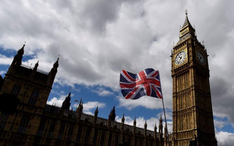 Βρετανία: Νέα μέτρα 30 δισ. λιρών για τη στήριξη της οικονομίας