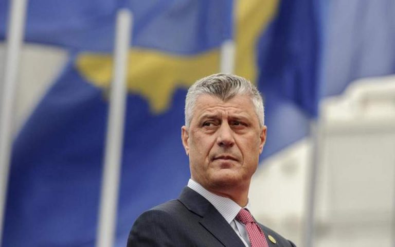 Στη Χάγη ο πρόεδρος του Κοσόβου – Αντιμετωπίζει κατηγορίες για εγκλήματα πολέμου