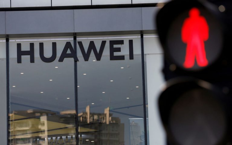 Κινέζος πρέσβης στο Λονδίνο: «Απογοητευτική και λανθασμένη» η απόφαση για τη Huawei