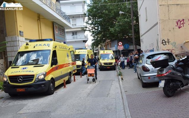 Επίθεση με τσεκούρι στη ΔΟΥ Κοζάνης – Σε σοβαρή κατάσταση οι τρεις από τους τέσσερις τραυματίες