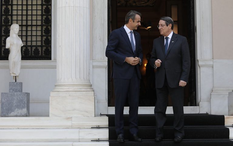 Συντονισμός Ελλάδας-Κύπρου απέναντι στην τουρκική προκλητικότητα
